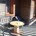 6 Pers A Avec Balcon Et Piscine - Fr-1-814-179 * Super Besse