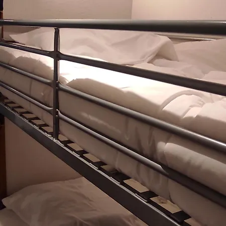 Apartamento 6 Pers à Avec Balcon Et Piscine - Fr-1-814-179